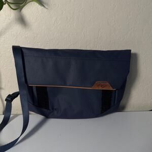 PEAK DESIGN Field Pouch V2 Camera Bag Organizer Midnight Blue Adjustable Strap